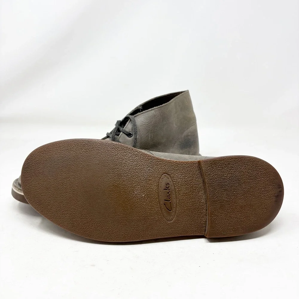Clarks Desert Grey Leather Chukka Ankle Boots Mens Size 8.5 Lace Up Round Toe